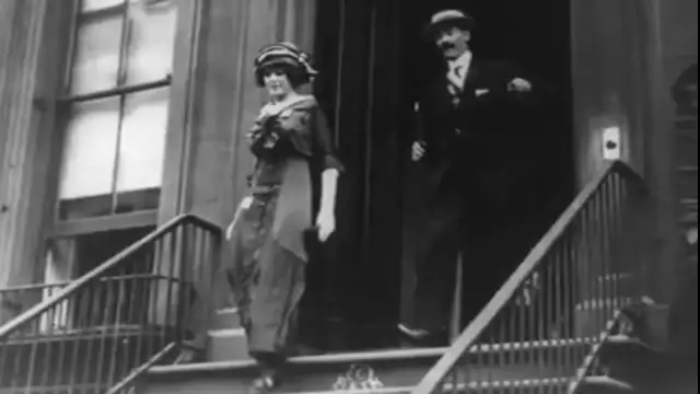 FED Titanic Rothschilds conspiracy