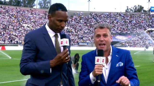 Shaka Hislop vs Gravity!