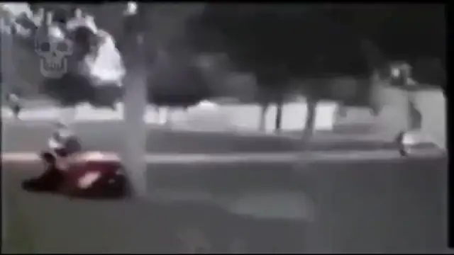 skateboarder vs thug fight