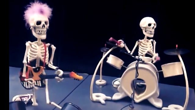 SuperbuggG 🎵 Brand New Wah Wah (1994)