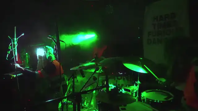 Snapped Ankles 🎵 摆烂 Bai Lan (Live)