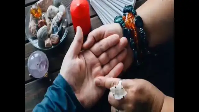 …palm reading, no phones for 21 days, the magic of linen & cancer destroyed?